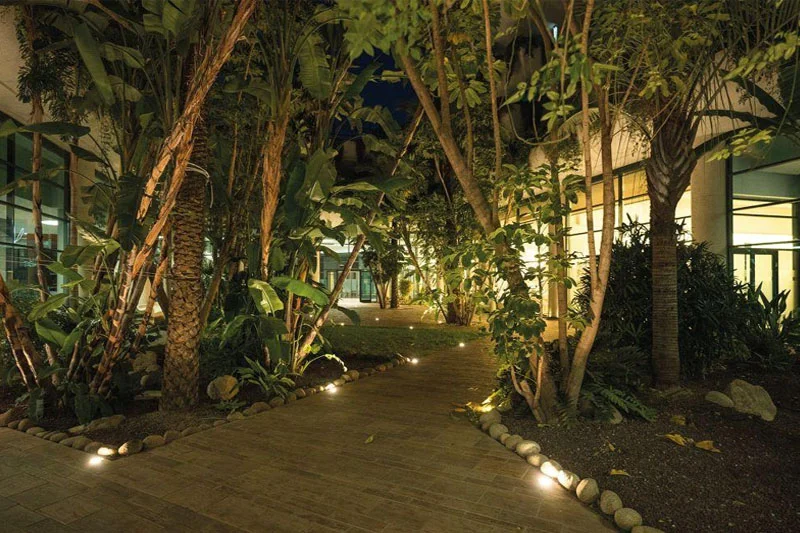 Thiết kế đèn âm đất cho khách sạn resort