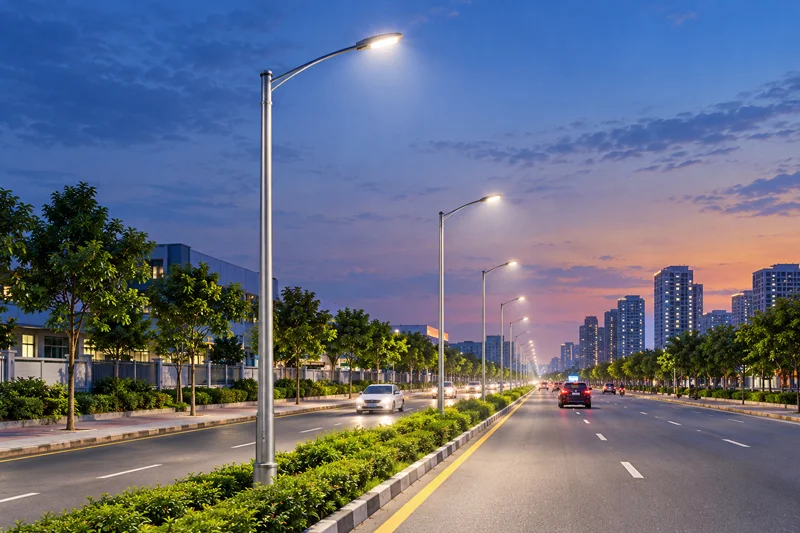 Cột đèn đơn lắp cho dải phân cách
