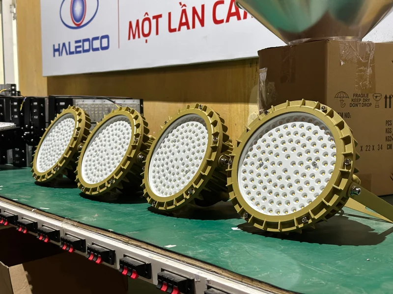 HALEDCO kiểm soát chất lượng đèn tại nhà máy theo tiêu chuẩn