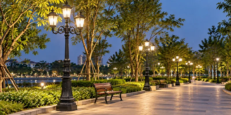 Ứng dụng của cột đèn sân vườn gang đúc trang trí công viên