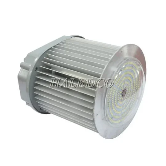 chup-nghieng-tan-nhiet-den-led-nha-xuong-hlhb2-200wjpg