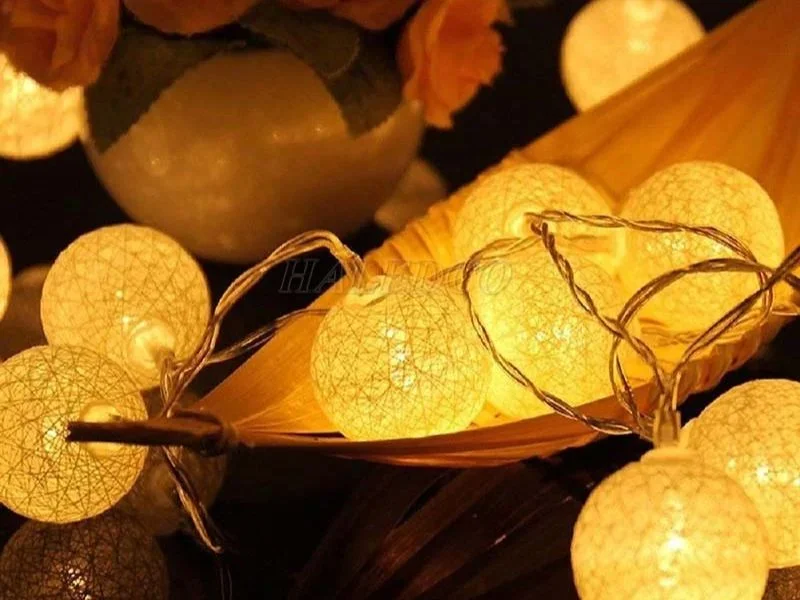 Dây đèn LED quả cầu mây 4m 20 bóng