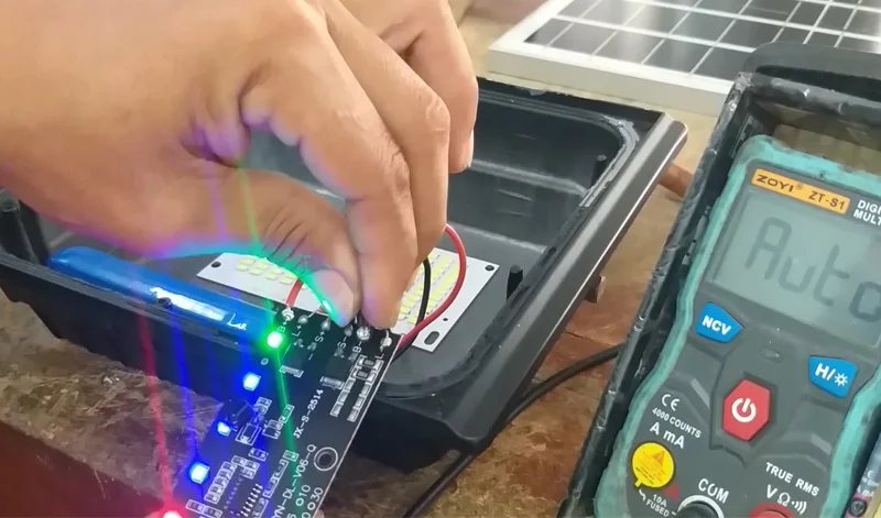 Hàn lại các mối nối cho pin lưu trữ mới