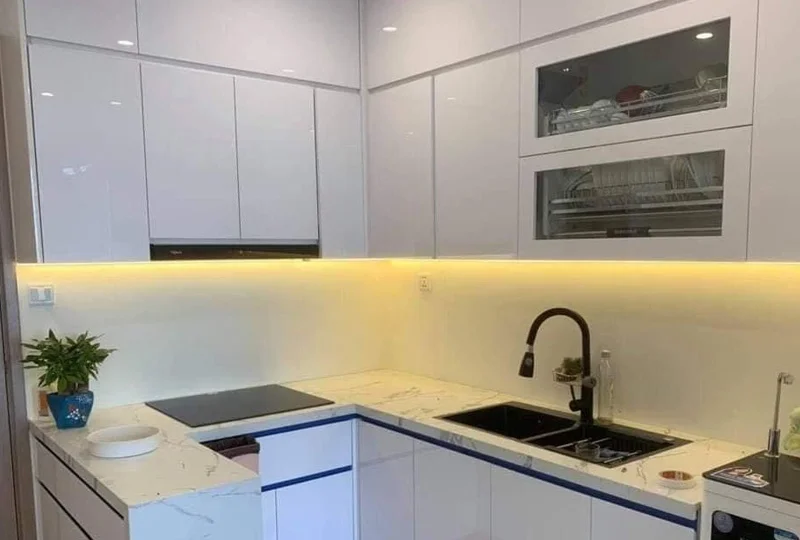 Lắp đèn LED tủ bếp cảm ứng, cảm biến thông minh